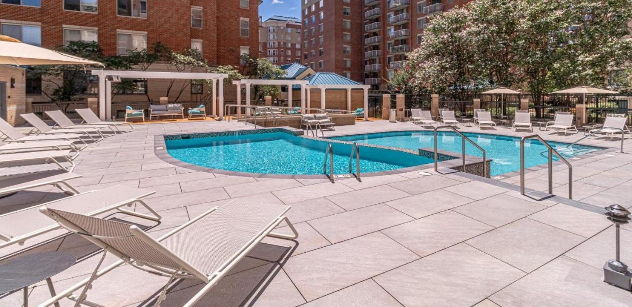 Spacious With 2 Bedrooms Appartement