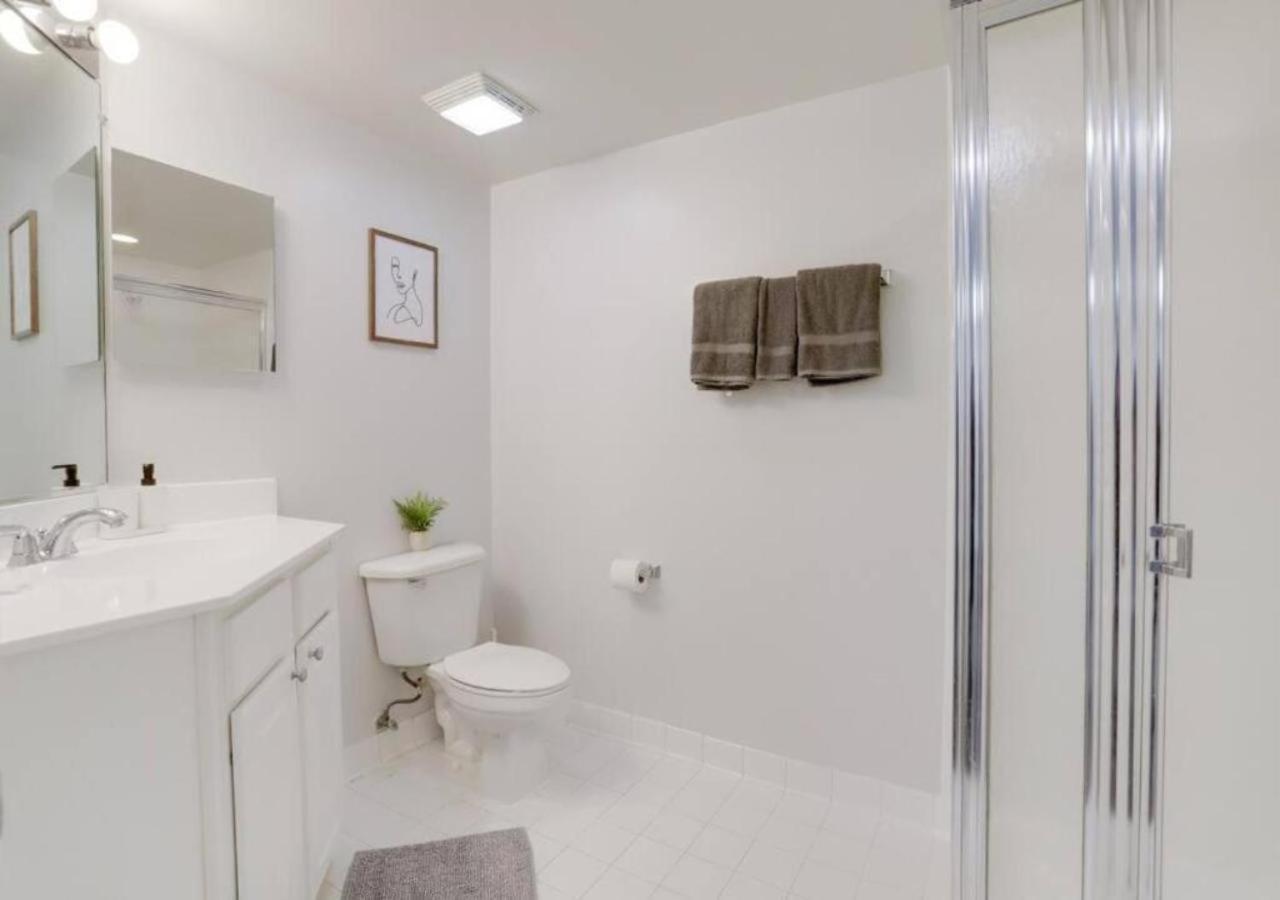 Spacious With 2 Bedrooms