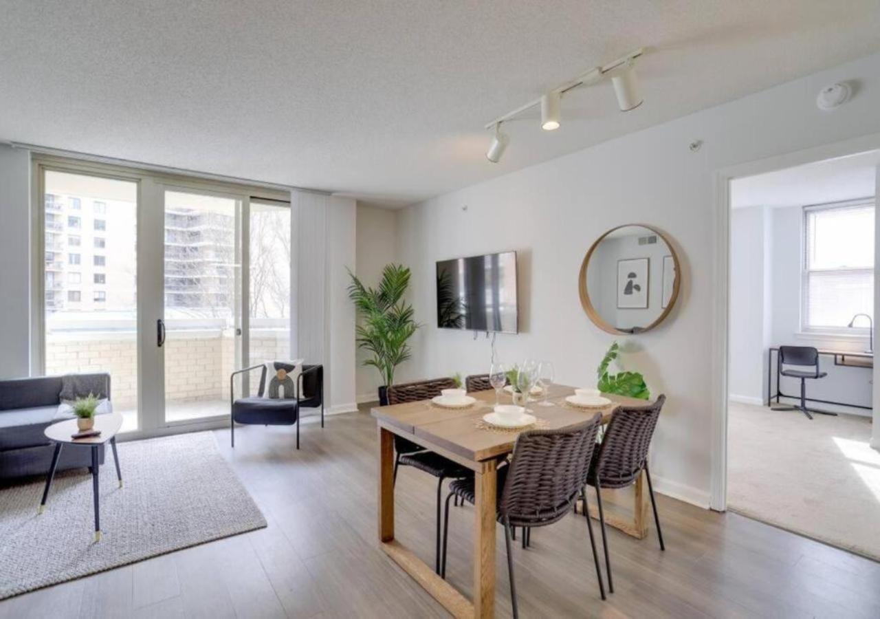 Spacious With 2 Bedrooms Appartement *