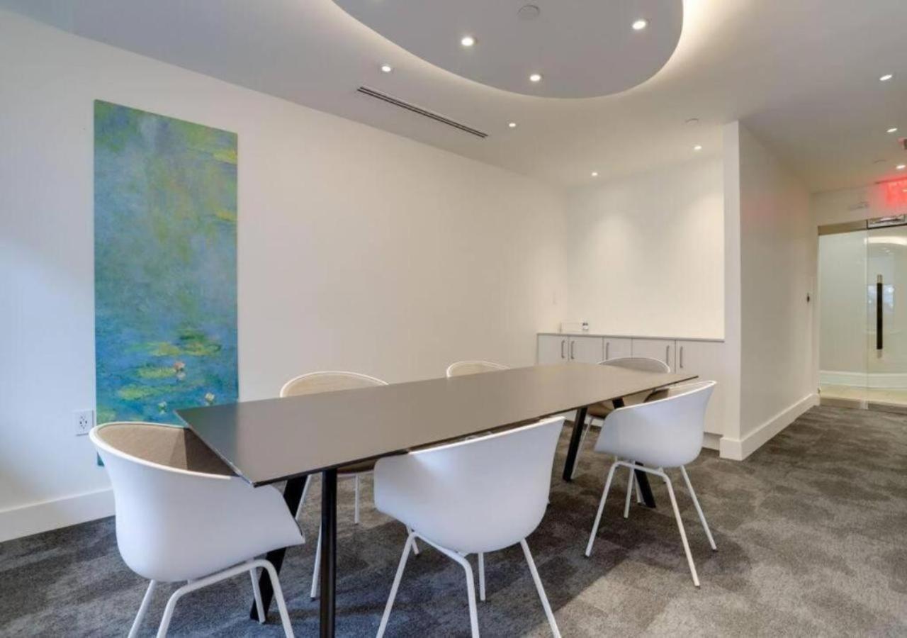 Spacious With 2 Bedrooms Arlington