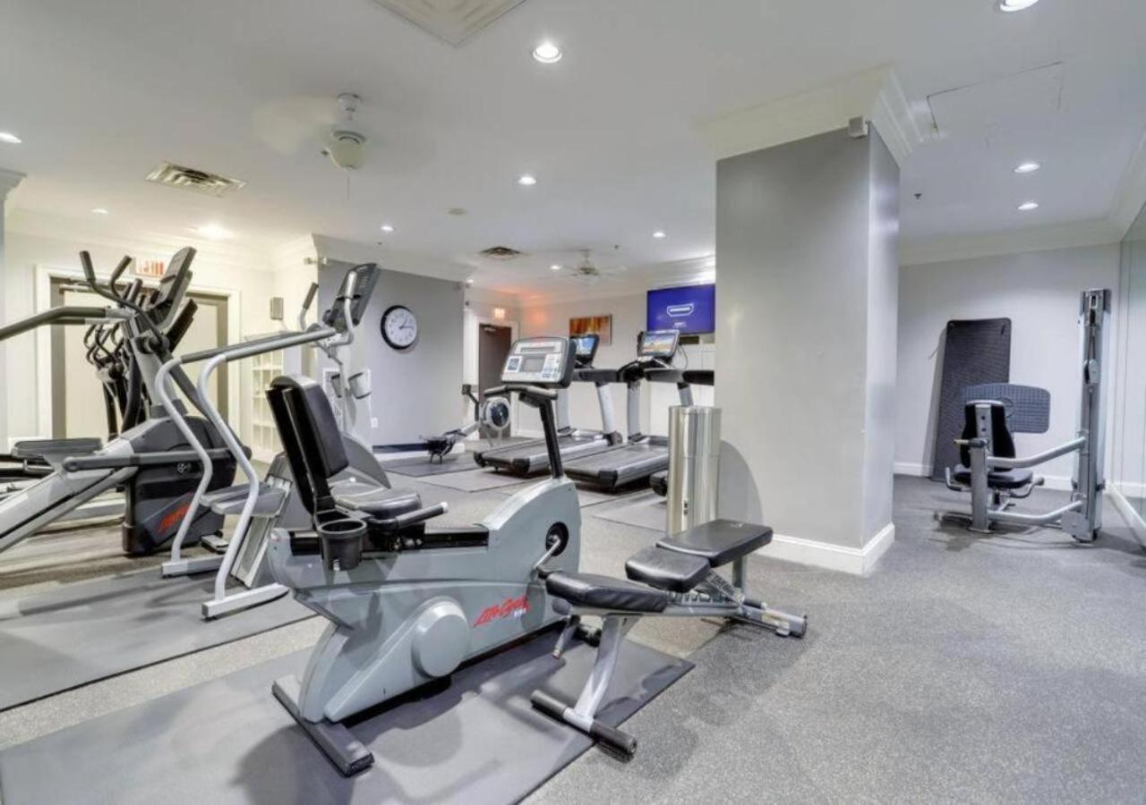 Spacious With 2 Bedrooms * Arlington